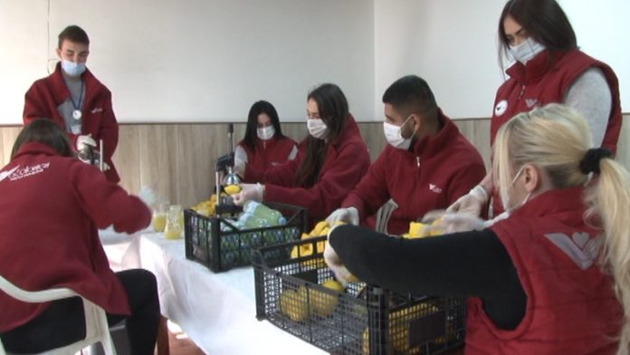 volonteri-i-dalje-pomazu-u-zdravstvenim-ustanovama