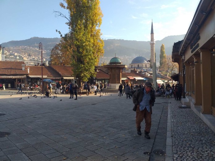 u-bosni-i-hercegovini-vise-od-1.300-novih-slucajeva-korona-virusa,-preminulo-28-ljudi u-bosni-i-hercegovini-vise-od-1.300-novih-slucajeva-korona-virusa,-preminulo-28-ljudi