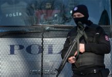 Turska: Privedeno 13 osoba zbog vređanja Erdogana turska:-privedeno-13-osoba-zbog-vredjanja-erdogana