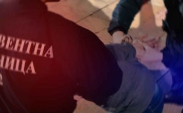 Večeras prekinuta korona žurka od 70 ljudi u centru Novog Pazara veceras-prekinuta-korona-zurka-od-70-ljudi-u-centru-novog-pazara