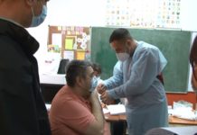 Na deset prigradskih punktova vakcinisano 365 lica na-deset-prigradskih-punktova-vakcinisano-365-lica