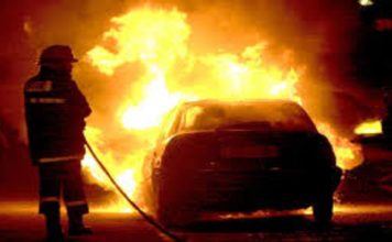 Novopazarac palio automobil, policija ga sprečila pa uhapsila novopazarac-palio-automobil,-policija-ga-sprecila-pa-uhapsila