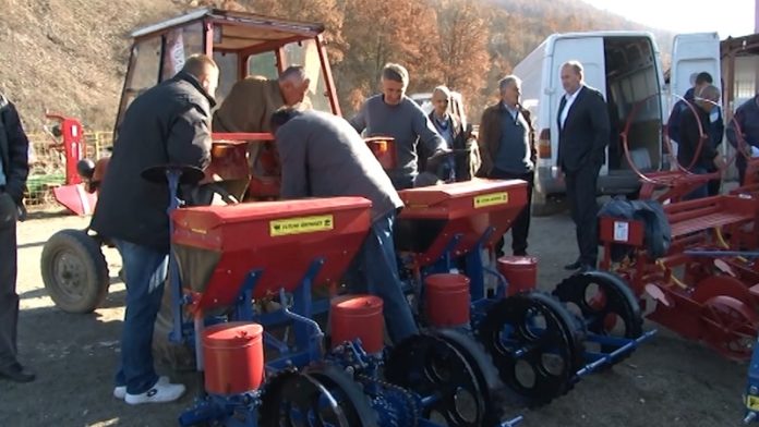 za-podsticaj-razvoja-poljoprivrede-blizu-19-miliona-dinara za-podsticaj-razvoja-poljoprivrede-blizu-19-miliona-dinara