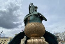 Oštećen spomenik Stefanu Nemanji ostecen-spomenik-stefanu-nemanji