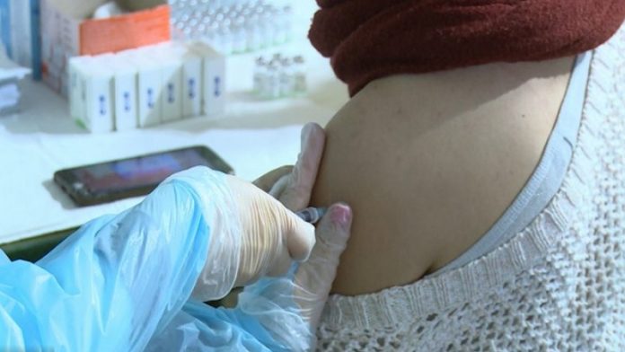 danas-slab-odziv-za-vakcinaciju-u-domu-omladine danas-slab-odziv-za-vakcinaciju-u-domu-omladine