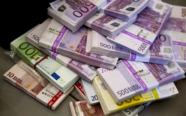 na-kosovu-zaplenjeno-vise-od-300.000-falsifikovanih-evra-iz-turske