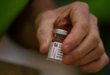 AstraZeneka obustavila testiranje vakcine na deci astrazeneka-obustavila-testiranje-vakcine-na-deci