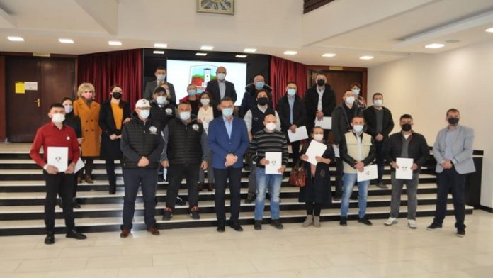 ugovori-za-19-udruzenja-u-oblasti-socio-–-humanitarne-delatnosti