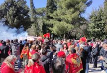 Protesti ispred Vlade: Podgorica poručuje nije ovo Srbija, dolje izdajnici! protesti-ispred-vlade:-podgorica-porucuje-nije-ovo-srbija,-dolje-izdajnici!