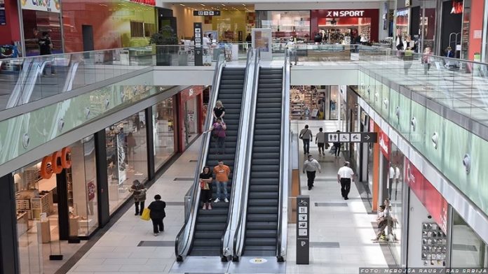 trzni-centri-rade-od-sutra-linije-kretanja,-bez-zadrzavanja,-maske-i-dalje-obavezne,-a-obezbedjenje-ima-poseban-zadatak