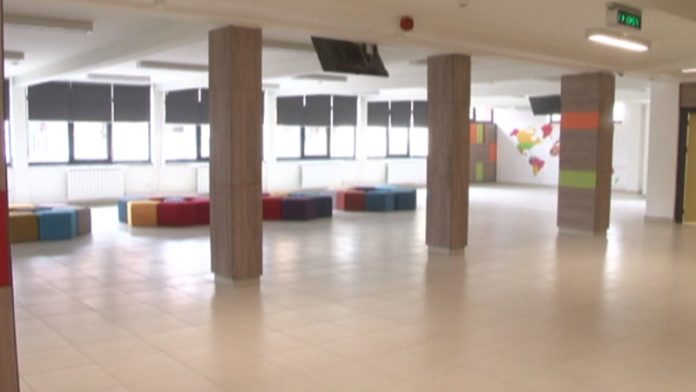 bratstvo-dobija-taktilne-table-i-racunare bratstvo-dobija-taktilne-table-i-racunare