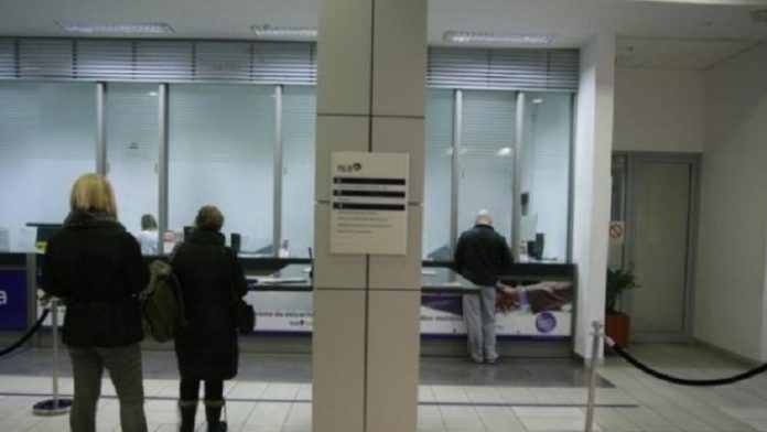 efektiva:banke-nemaju-pravo-da-licne-podatke-korisnika-daju-agencijama-za-naplatu-potrazivanja