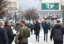 Kako su priče o svinjskom želatinu i sterilitetu pogoršale stanje u Pazaru: Narod sumnja u vakcine kako-su-price-o-svinjskom-zelatinu-i-sterilitetu-pogorsale-stanje-u-pazaru:-narod-sumnja-u-vakcine