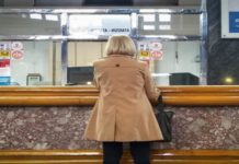 Ko ne zameni ove novčanice moraće da ih šalje poštom u inostranstvo: Do kraja maja je rok da zamenite nevažeći novac! ko-ne-zameni-ove-novcanice-morace-da-ih-salje-postom-u-inostranstvo:-do-kraja-maja-je-rok-da-zamenite-nevazeci-novac!