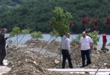Akcijaši ORA Novi Pazar vredno rade na uređenju Pazarske plaže u Ribariću akcijasi-ora-novi-pazar-vredno-rade-na-uredjenju-pazarske-plaze-u-ribaricu