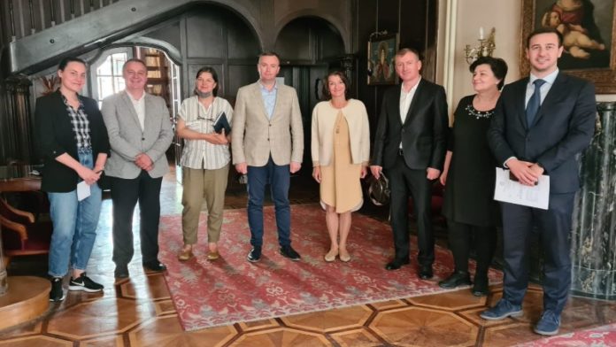 potpisan-ugovor-o-izgradnji-kolektora potpisan-ugovor-o-izgradnji-kolektora