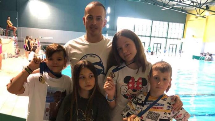 delfinu-2007-pet-medalja-u-uzicu delfinu-2007-pet-medalja-u-uzicu