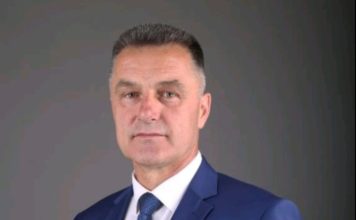 Biševac, Novović i Šemsović čestitali Uskrs bisevac,-novovic-i-semsovic-cestitali-uskrs