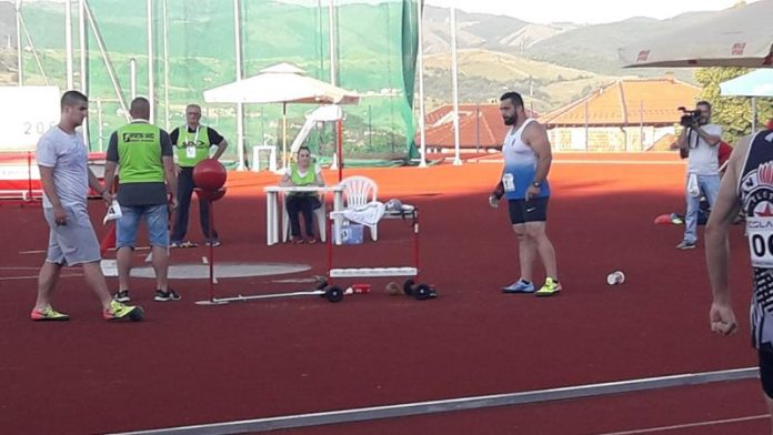 asmir-kolasinac-na-evropskom-kupu-u-bacanjima-u-splitu asmir-kolasinac-na-evropskom-kupu-u-bacanjima-u-splitu