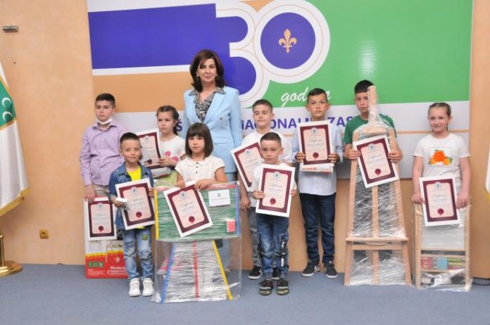 urucene-nagrade-malisanima,-pobednicima-konkursa-bnv urucene-nagrade-malisanima,-pobednicima-konkursa-bnv