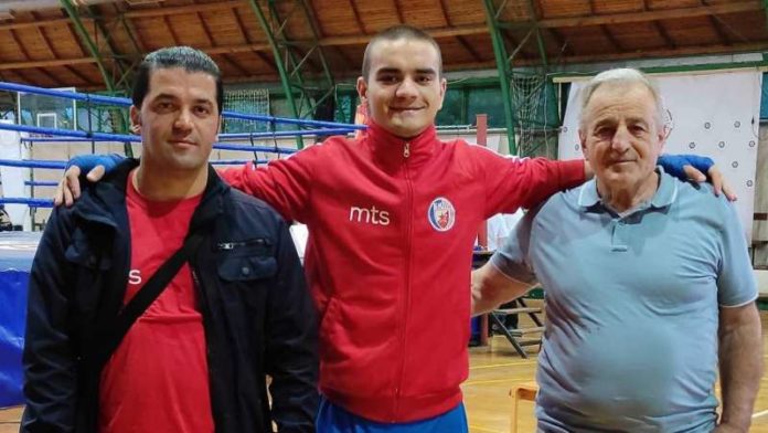 pobeda-toskica,-poraz-papica pobeda-toskica,-poraz-papica