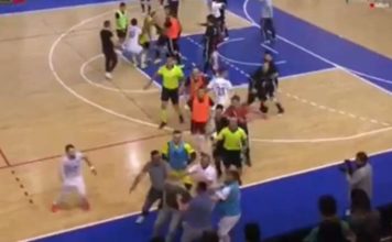 HAOS U BEOGRADU! Navijač FON-a tukao doktora Novog Pazara! Titula u senci incidenta (VIDEO) haos-u-beogradu!-navijac-fon-a-tukao-doktora-novog-pazara!-titula-u-senci-incidenta-(video)