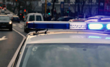 STRAVIČNO! Brat usmrtio brata nožem, pa prerezao sebi vene stravicno!-brat-usmrtio-brata-nozem,-pa-prerezao-sebi-vene