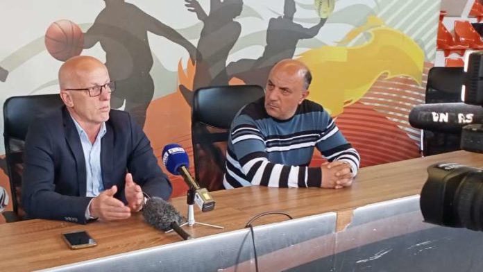 dupljak:-stanje-doktora-bosnjaka-nesto-bolje,-ali-tesko,-a-mi-idemo-do-uefa dupljak:-stanje-doktora-bosnjaka-nesto-bolje,-ali-tesko,-a-mi-idemo-do-uefa