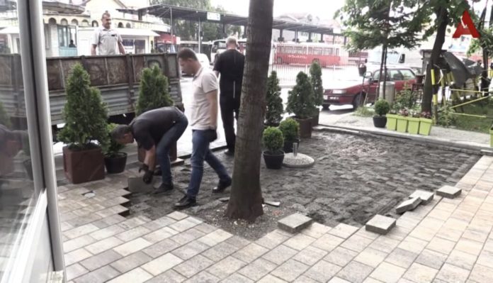 uklonjena-“divlja”-gradnja-u-omladinskoj-ulici uklonjena-“divlja”-gradnja-u-omladinskoj-ulici