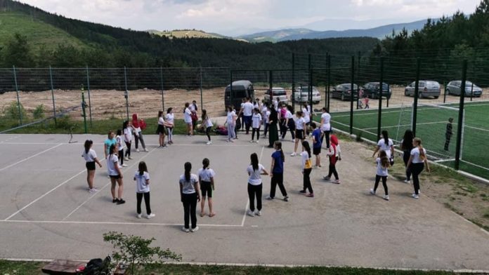 akcija-ciscenja-sportskih-terena-i-izletista-u-novom-pazaru akcija-ciscenja-sportskih-terena-i-izletista-u-novom-pazaru