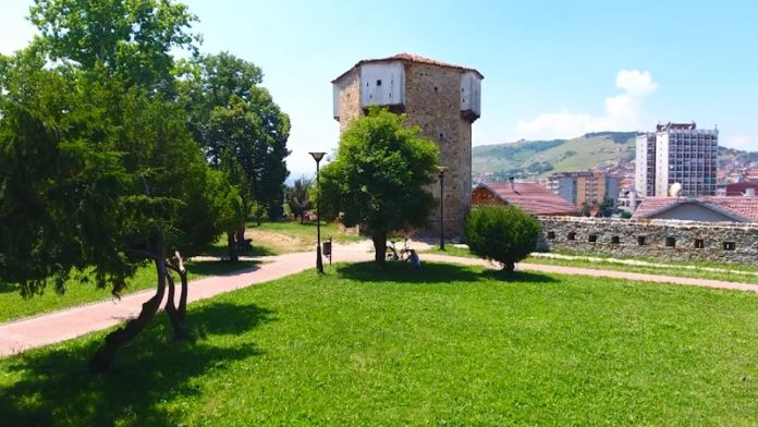 suncano-i-toplo,-posle-podne-moguca-kisa