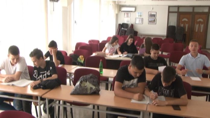 pripremnu-nastavu-u-sdp-u-proslo-280-djaka pripremnu-nastavu-u-sdp-u-proslo-280-djaka