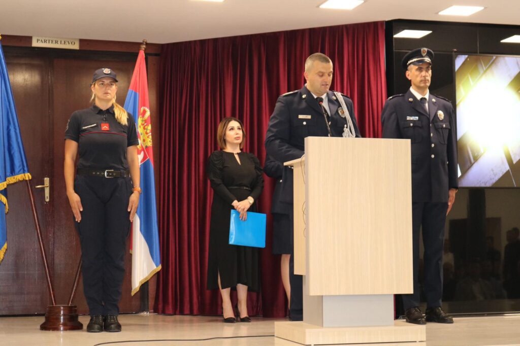 svecano-obelezen-dan-policije-u-novom-pazaru-(foto)