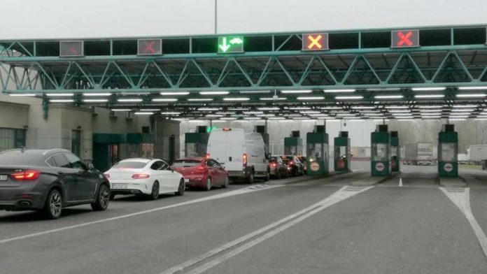 gradjani-srbije-od-danas-i-u-holandiju-samo-sa-pasosem gradjani-srbije-od-danas-i-u-holandiju-samo-sa-pasosem