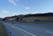 PRETRČAVAO AUTO PUT I POGINUO: Audi pregazio muškarca kod Aleksinca pretrcavao-auto-put-i-poginuo:-audi-pregazio-muskarca-kod-aleksinca