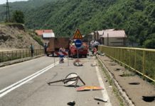 Saobraćajna nesreća na putu Novi Pazar – Ribarići! Automobil udario u kamion, dvoje povređenih saobracajna-nesreca-na-putu-novi-pazar-–-ribarici!-automobil-udario-u-kamion,-dvoje-povredjenih