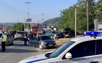 Novopazarski inspektori koji su pronašli preko kilogram kokaina i dalje pod suspenzijom novopazarski-inspektori-koji-su-pronasli-preko-kilogram-kokaina-i-dalje-pod-suspenzijom