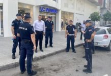 Nermin Ljajić obišao policijske službenike na terenu, vatrogasnu jedinicu i parking servis nermin-ljajic-obisao-policijske-sluzbenike-na-terenu,-vatrogasnu-jedinicu-i-parking-servis