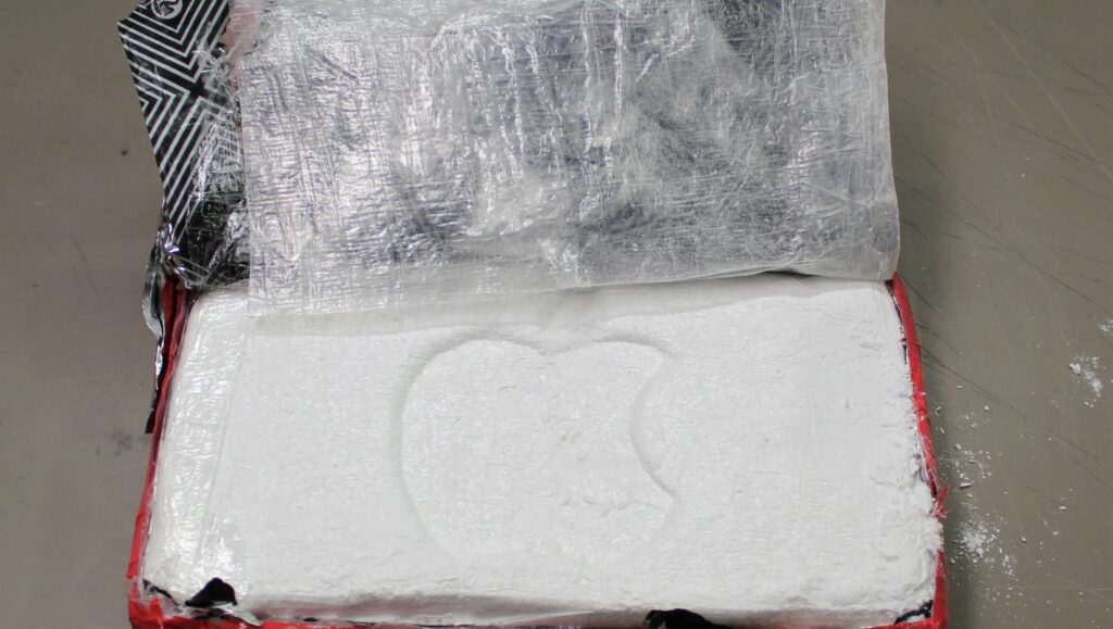 u-albanskom-kamionu-u-italiji-otkriven-kilogram-kokaina