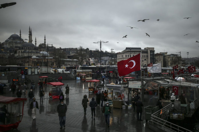 raste-broj-obolelih-od-korone-u-turskoj