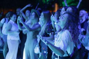 „glas-zemana“ -–-world-music-fest-zeman-veceras-takmicenje „glas-zemana“ -–-world-music-fest-zeman-veceras-takmicenje