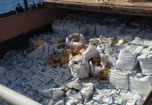 Uhvaćen teretni brod sa 20 tona hašiša (VIDEO) uhvacen-teretni-brod-sa-20-tona-hasisa-(video)