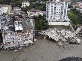turska:-broj-stradalih-u-poplavama-porastao-na-44