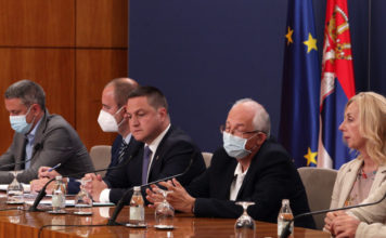 Đaci u Novom Pazaru od srede po kombinovanom modelu! U Tutinu onlajn djaci-u-novom-pazaru-od-srede-po-kombinovanom-modelu!-u-tutinu-onlajn