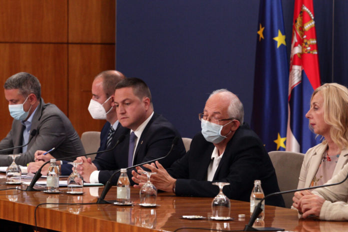 djaci-u-novom-pazaru-od-srede-po-kombinovanom-modelu!-u-tutinu-onlajn