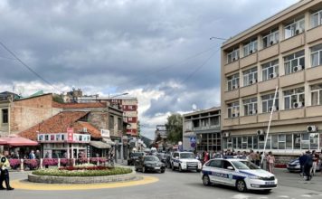 ČAVUŠOGLU STIGAO U NOVI PAZAR! Dočekala ga delegacija grada i veliki broj građana cavusoglu-stigao-u-novi-pazar!-docekala-ga-delegacija-grada-i-veliki-broj-gradjana