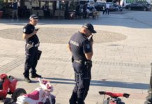 Tuča ispred Fakulteta za islamske studije u centru Novog Pazara! Dva lica povređena (FOTO) tuca-ispred-fakulteta-za-islamske-studije-u-centru-novog-pazara!-dva-lica-povredjena-(foto)