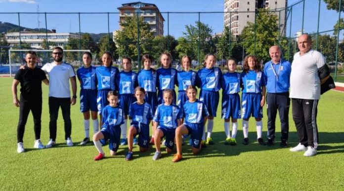 dresovi-za-mlade-fudbalerke dresovi-za-mlade-fudbalerke