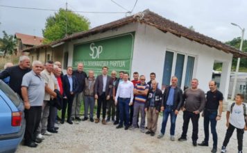 Funkcioneri Sandžačke demokratske partije obišli meštane Trnave i Šutrnovca funkcioneri-sandzacke-demokratske-partije-obisli-mestane-trnave-i-sutrnovca