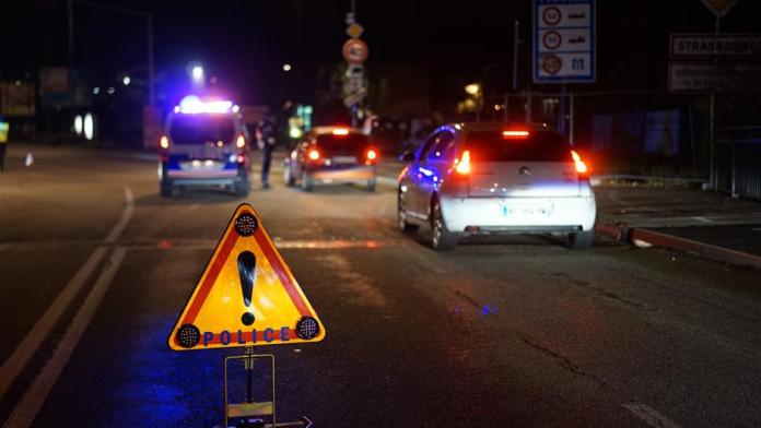 talacka-kriza-u-lastinom-autobusu!-zatvoren-autoput-u-nemackoj talacka-kriza-u-lastinom-autobusu!-zatvoren-autoput-u-nemackoj